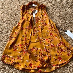 NWT ASTR tops Size XS